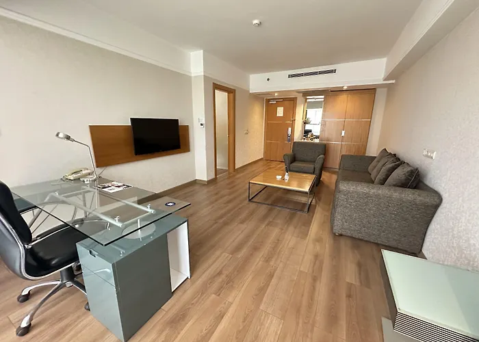 Anemon Grand Hotel 5*